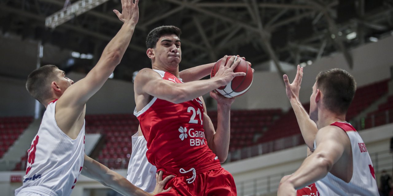 U18 Milli Takımı Konya'da Polonya’yı 81-74 mağlup etti
