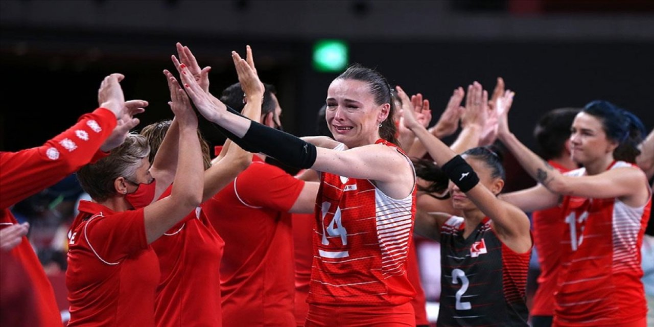 A Milli Kadın Voleybol Takımı 2020 Tokyo Olimpiyat Oyunları'na çeyrek finalde veda etti