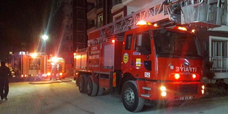 Konya'da yangın paniği! Çok sayıda kişi hastaneye kaldırıldı
