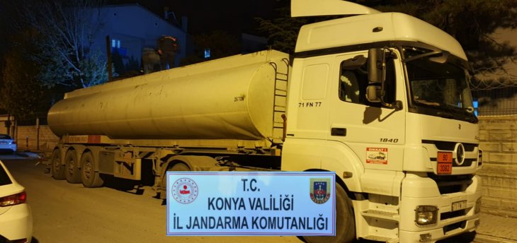 Jandarma Konya’da 28 ton kaçak akaryakıt ele geçirdi