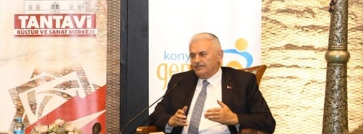 Binali Yıldırım, Konya’da, 'Örnek aldığınız siyasetçi var mı?' sorusunda iki ismi saydı