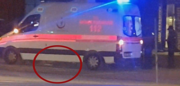 Ambulansın altına girdi, saatlerce polisi ve sağlık ekiplerini uğraştırdı! Yer Konya