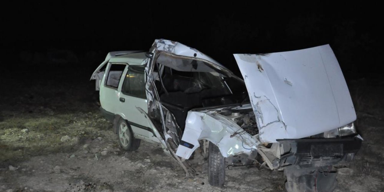 Traktöre çarptı, yaralı anne ve kızı bırakıp kaçtı