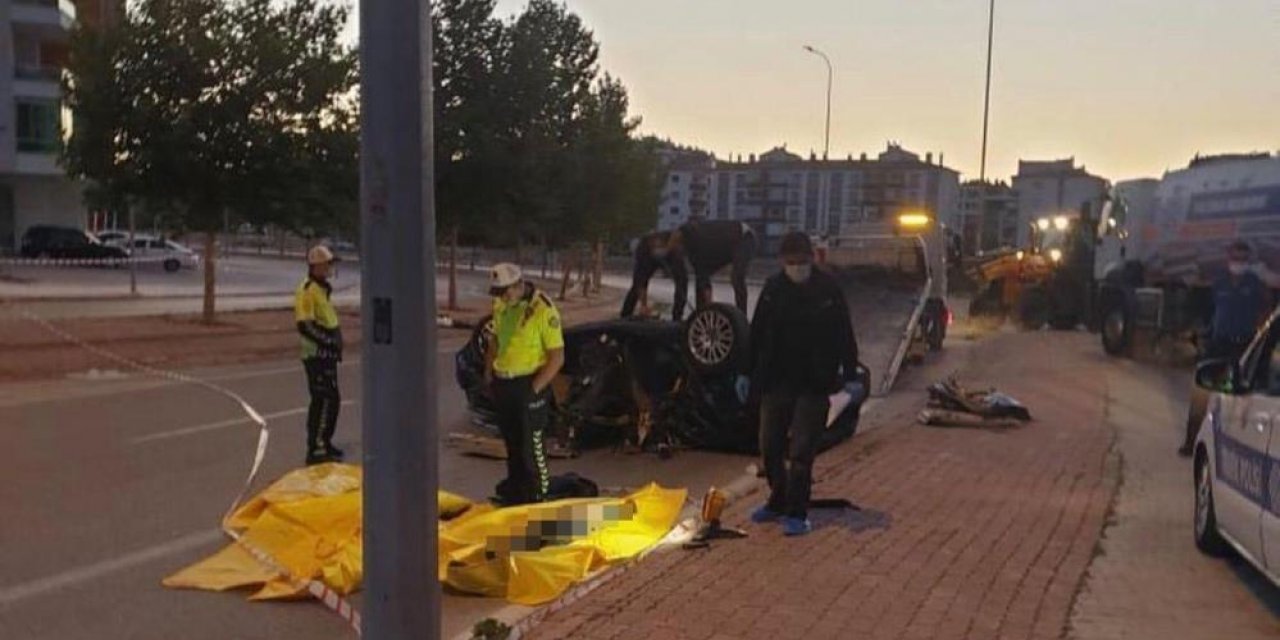 Konya'da feci kaza: 3 genç öldü, 1 kişi ağır yaralandı