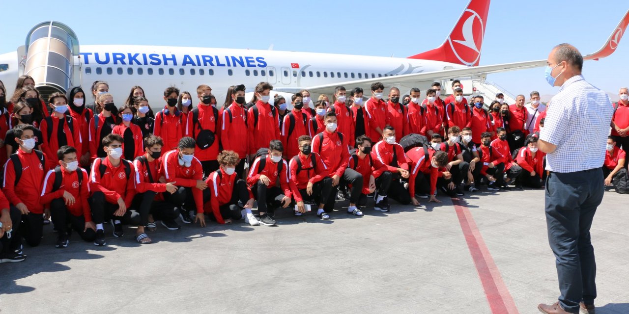 Milli Takım kafilesi Konya’dan uğurlandı