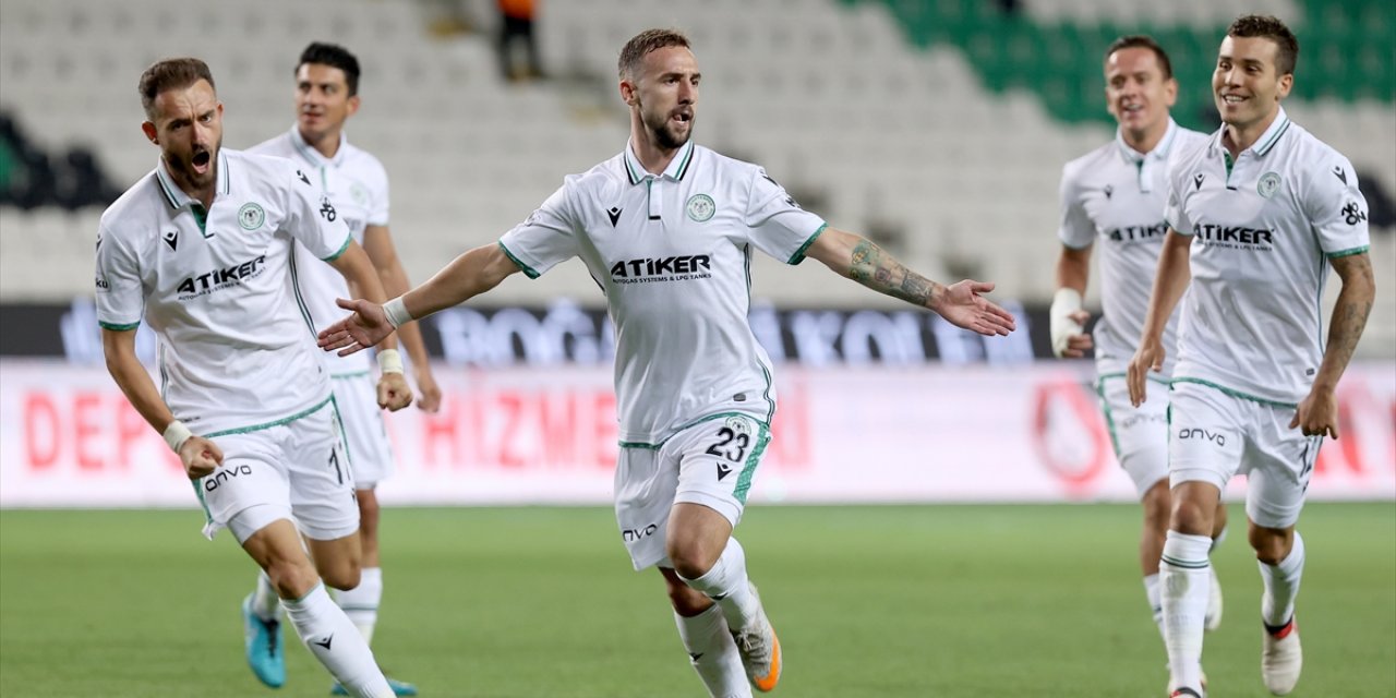 Sahasında Başakşehir'i deviren Konyaspor Süper Lig'in 2. haftasında ikinci galibiyetini aldı