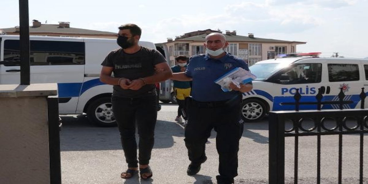 "Nasıl iğne yapıyorsun" diyerek hemşireyi döven 4 kişi hakkında ilk karar