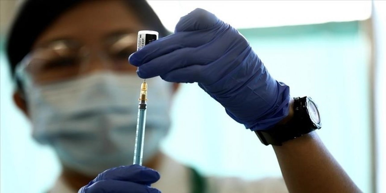 Yabancı madde saptanan Moderna'nın 1,6 milyon dozdan fazla aşısı toplatılacak