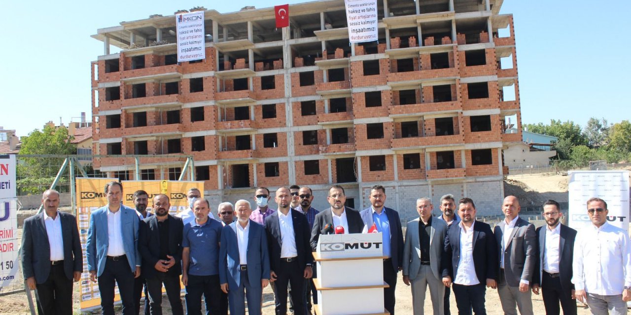 Çimento fiyatları artınca Konya’da da inşaatlar durdu