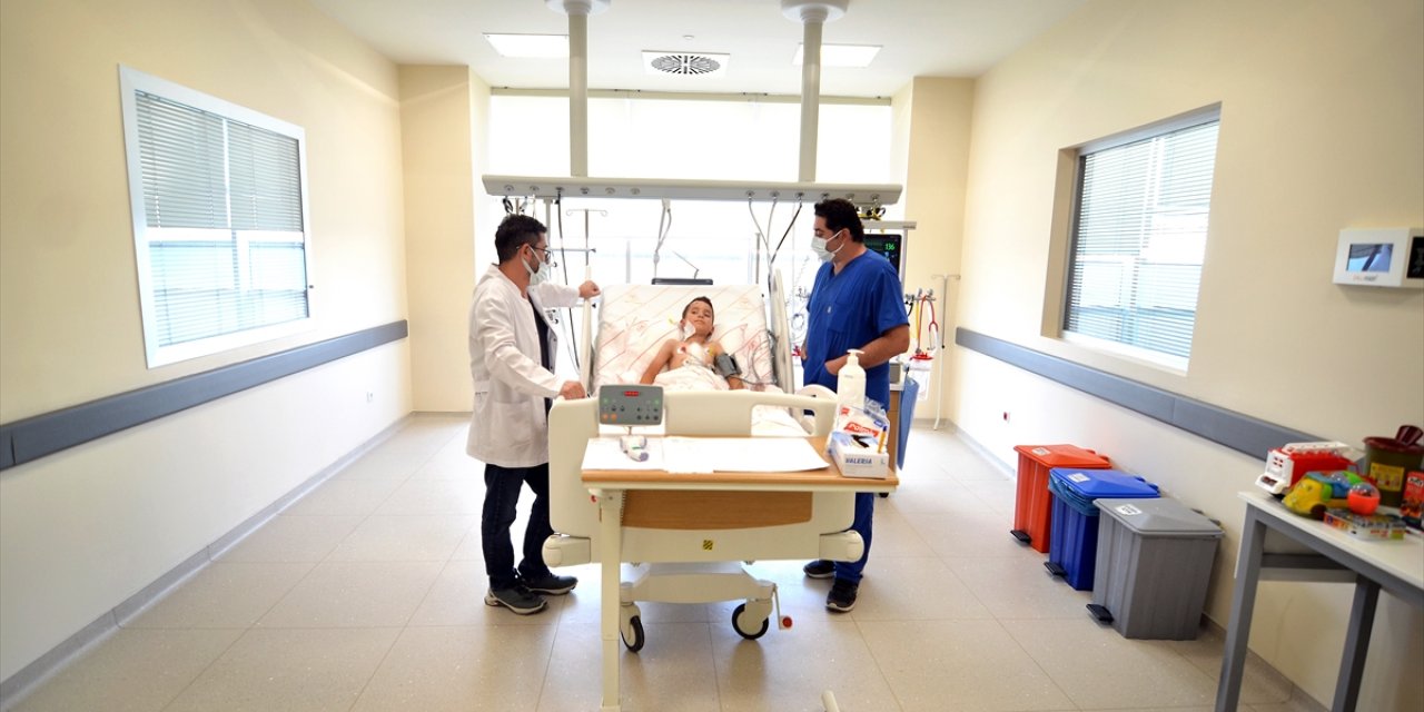 Konya Şehir Hastanesi'ndeki 'hibrit' ameliyathane operasyonların başarısını artırıyor