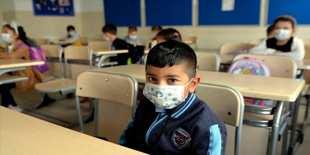 Koronavirüs nedeniyle kapatılan okul var mı? Bakan Özer açıkladı