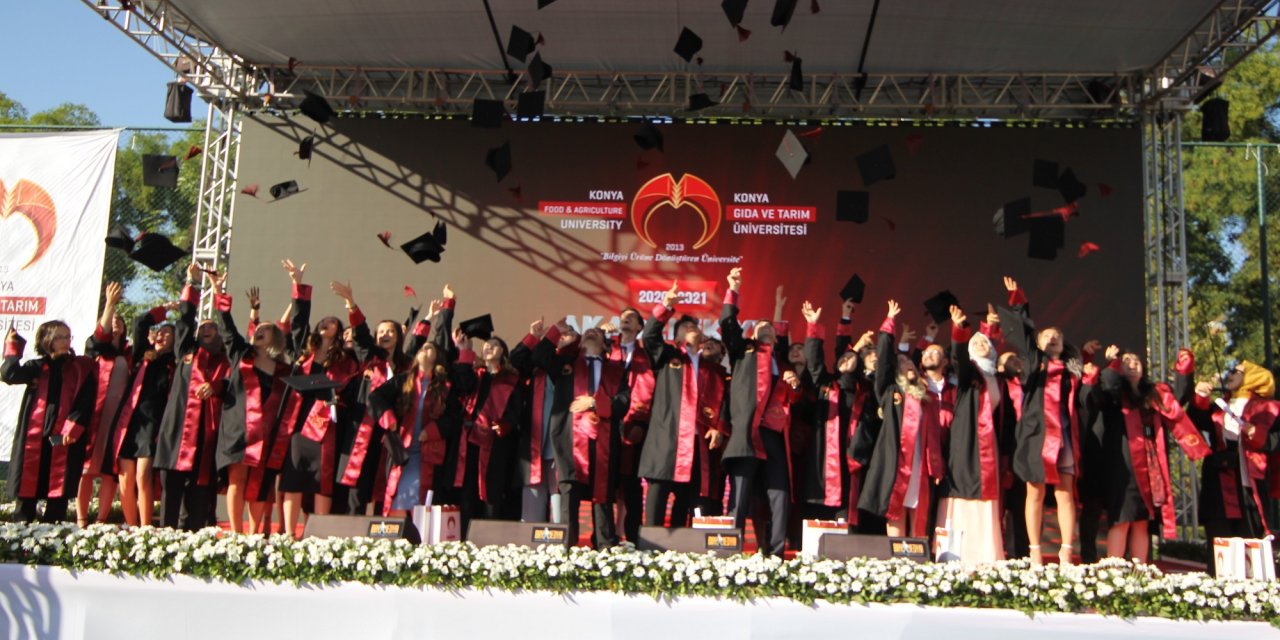 Konya Gıda ve Tarım Üniversitesi ilk mezuniyet törenini yaptı, diplomasını alanlar Torku'da hemen işe başladı
