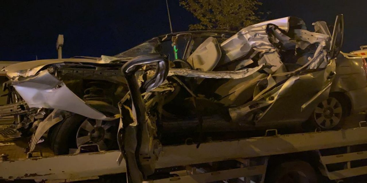 Otomobil arıza yapan kamyonete çarptı, sürücü hayatını kaybetti