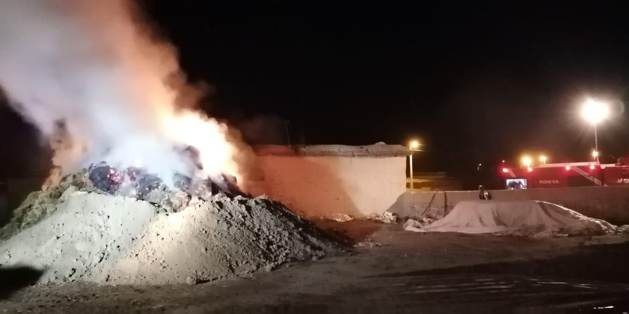 Konya’da yangın! 2 bin balya saman yandı