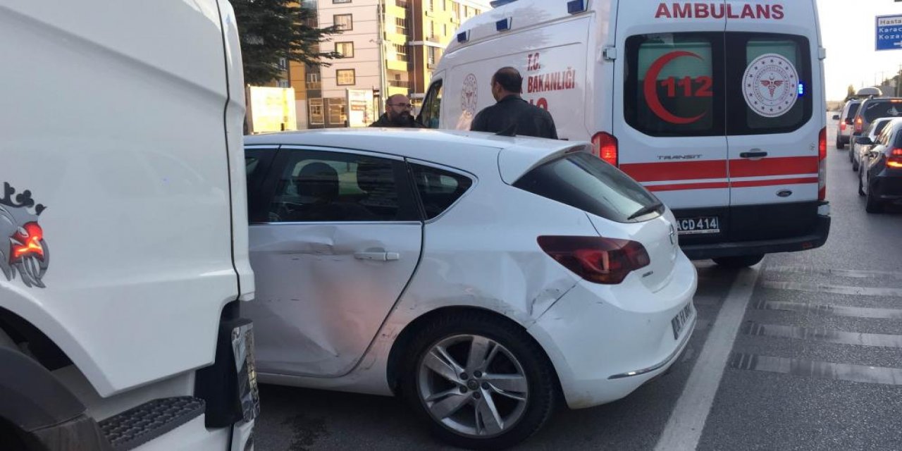 Konya'da TIR çarptığı otomobili metrelerce sürükledi