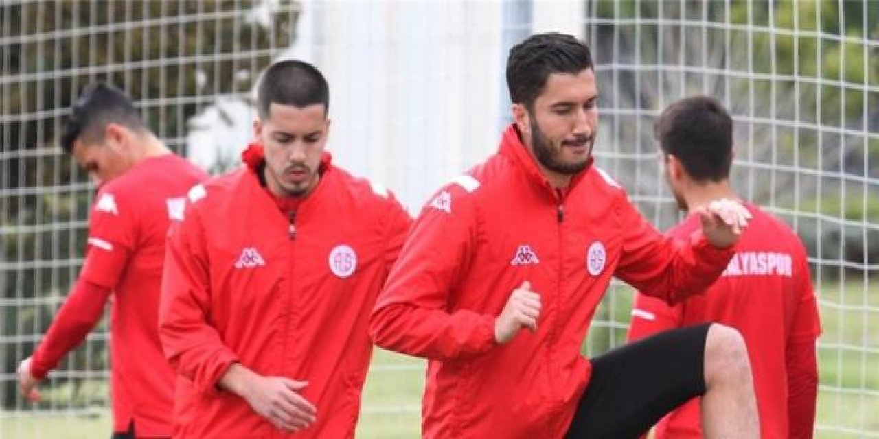 Nuri Şahin Antalyaspor'da futbol sorumlusu oldu!