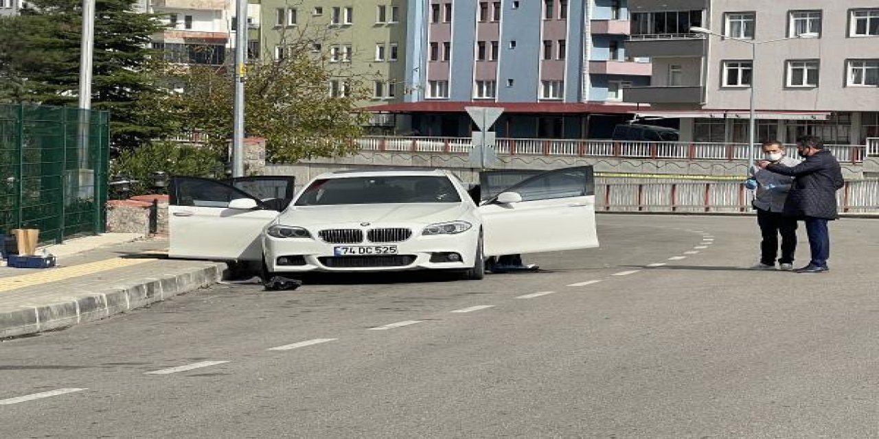 Saadet Partisi İl Başkanı lüks aracında başından vurulmuş halde bulundu