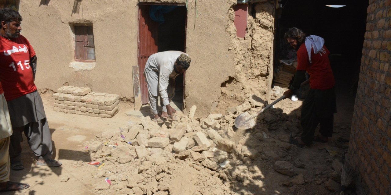 Pakistan’da meydana gelen 5,9 büyüklüğündeki depremde 20 kişi öldü