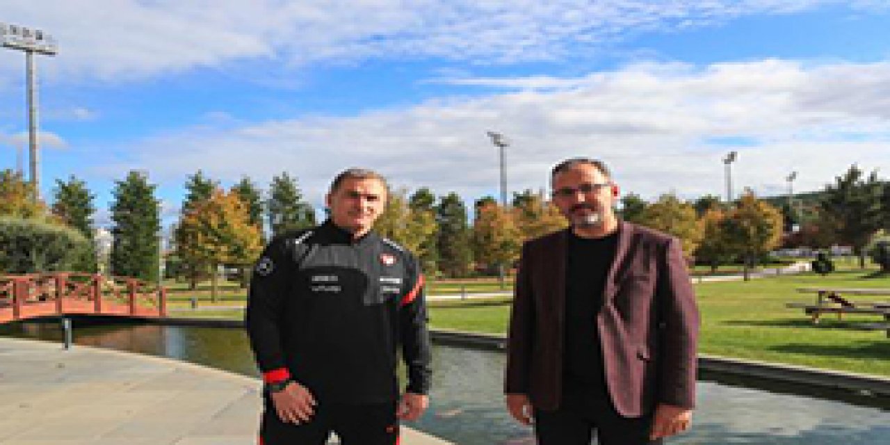 Bakan Kasapoğlu, Stefan Kuntz ile bir araya geldi