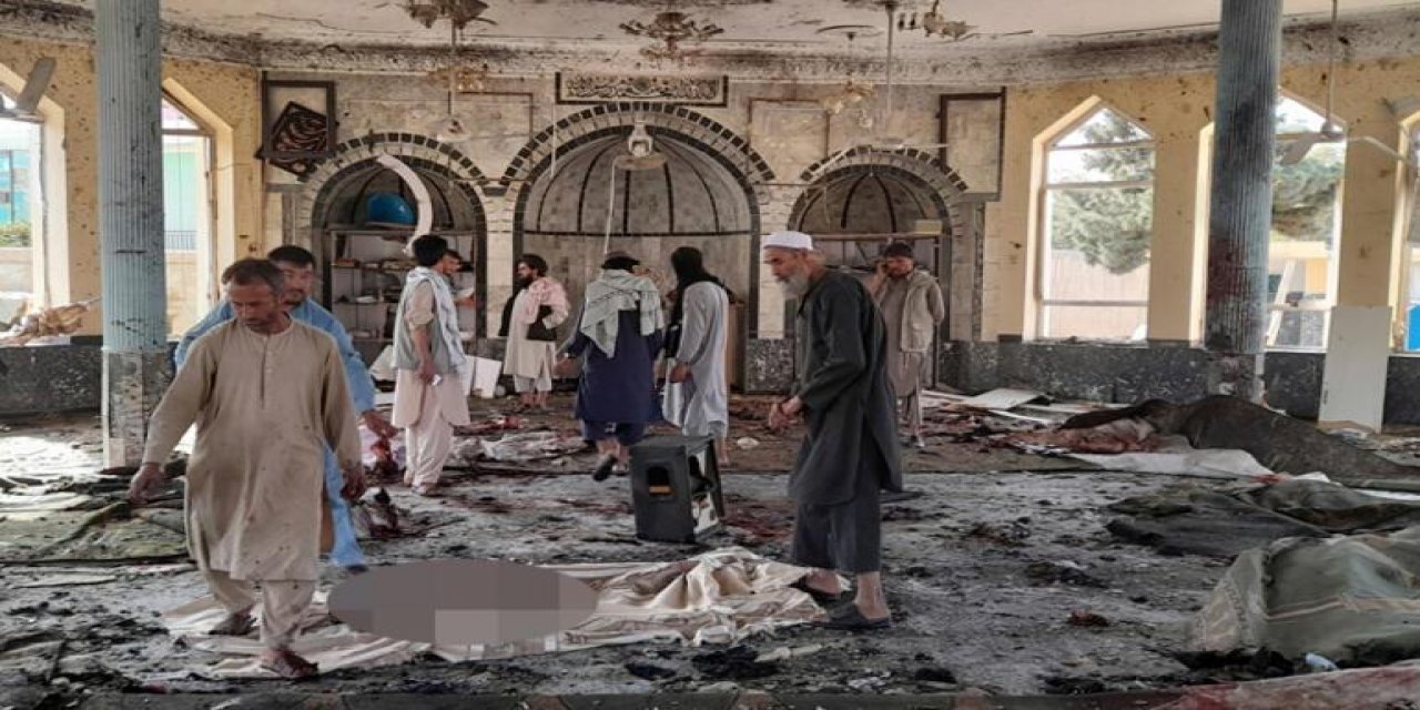 Afganistan'da cuma namazında bir camiye bombalı saldırı düzenlendi: 100 ölü