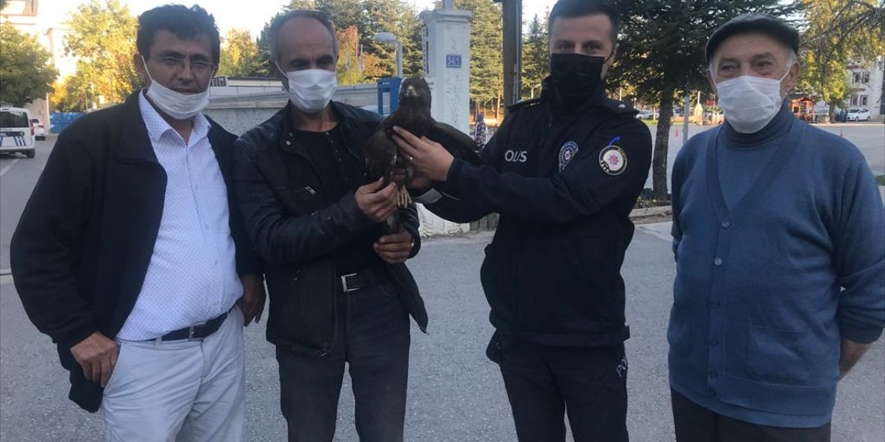 Konya'da yaralı Şahin'e polis ekipleri sahip çıktı