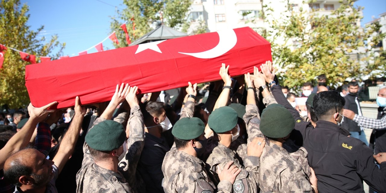 Fırat Kalkanı Harekatı şehitlerimize veda