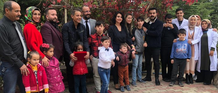 'Mustafa Yıldızdoğan mütevazi bir sanatçı filan değil'