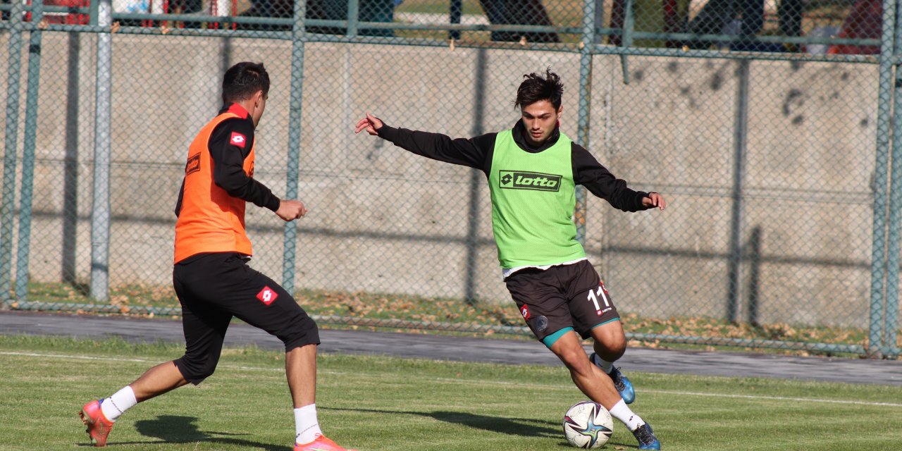 1922 Konyaspor taktik antrenmanı yaptı