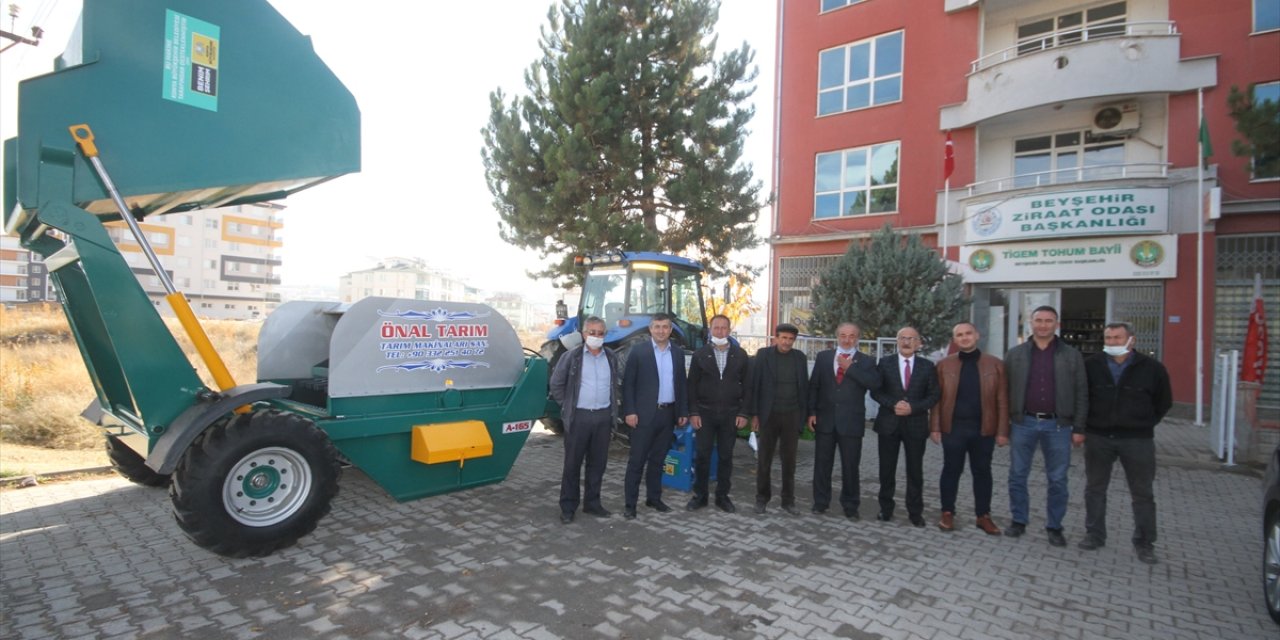 Konya Büyükşehir Belediyesi'nden Beyşehirli çiftçilere makine desteği