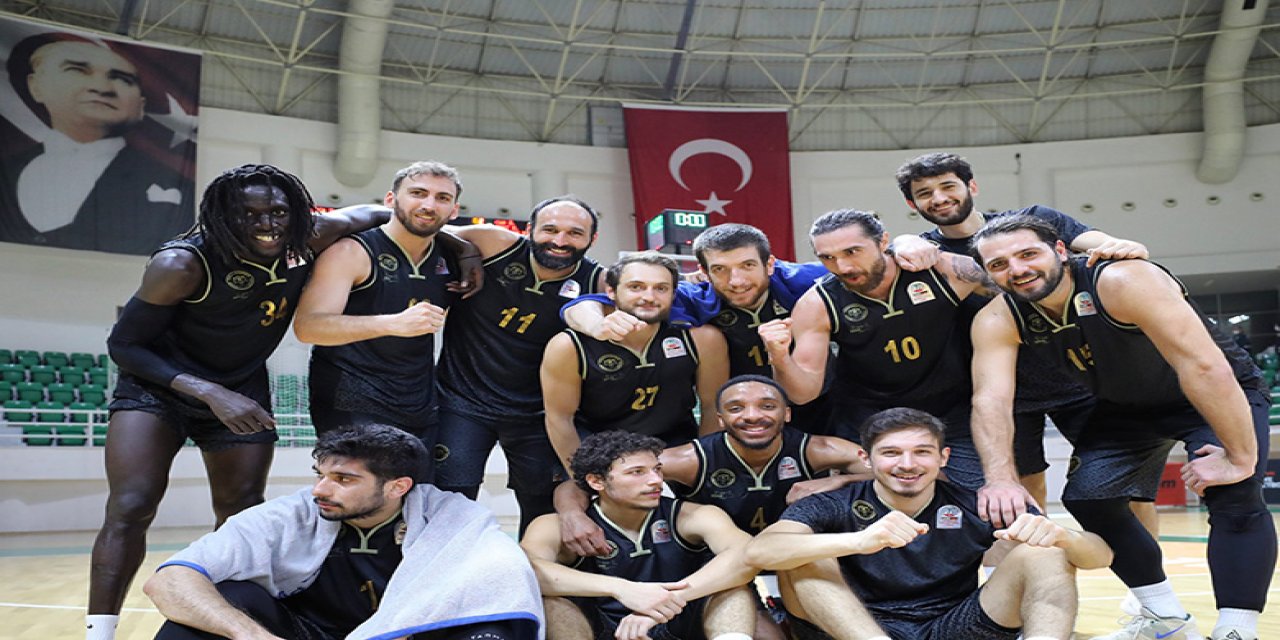 Konyaspor Basketbol İzmir’de güldü