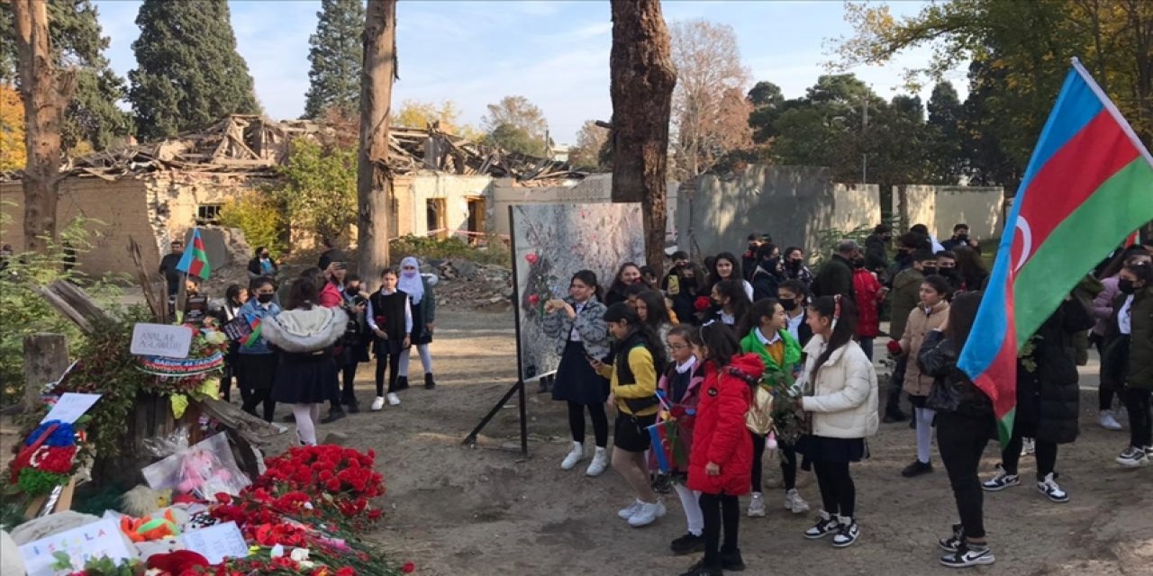 Azerbaijanis pay respects to fallen compatriots in Ganja