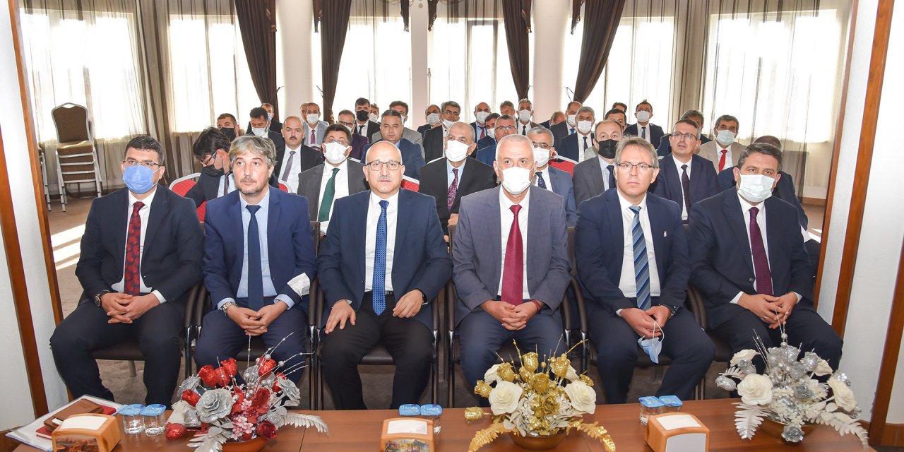 'Temel Eğitimde 10 Bin Okul' projesi kapsamında Konya'da önemli toplantı