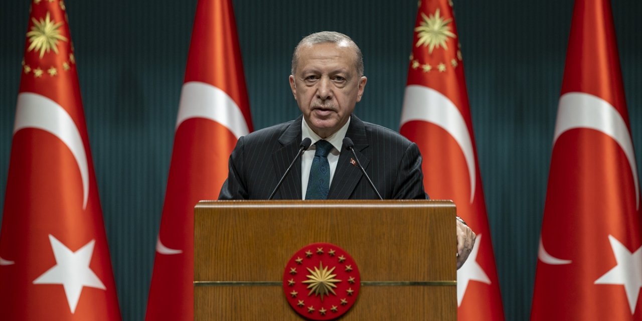 Cumhurbaşkanı Erdoğan'dan müjde: 40 bin yeni sağlıkçı alacağız