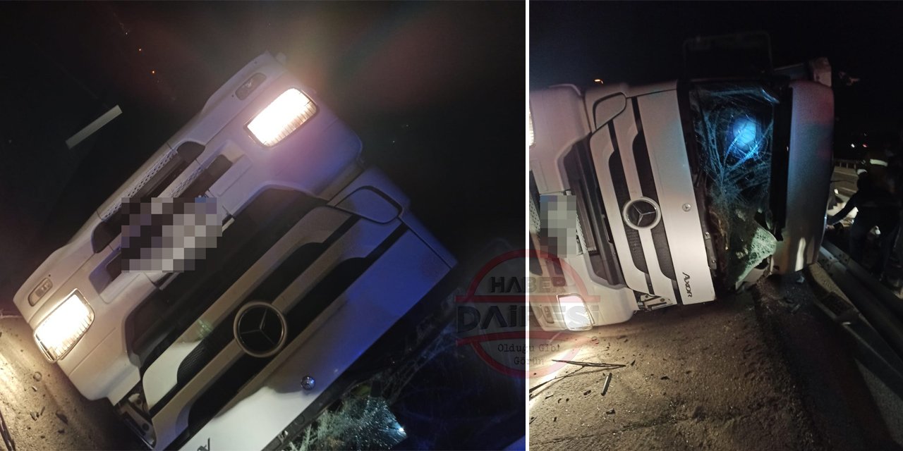 Konya’da bariyere çarpan TIR devrildi, sürücü hayatını kaybetti