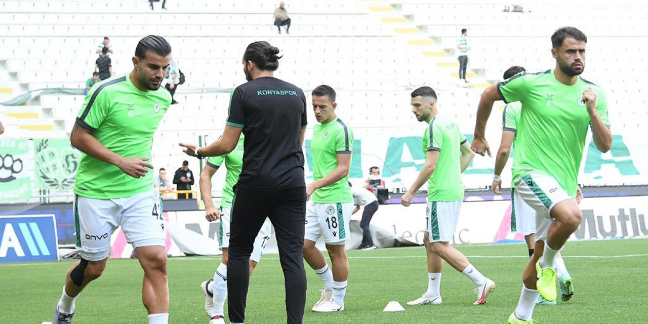 Konyaspor'da İlhan Palut'tan 3 futbolcusuna önemli uyarı