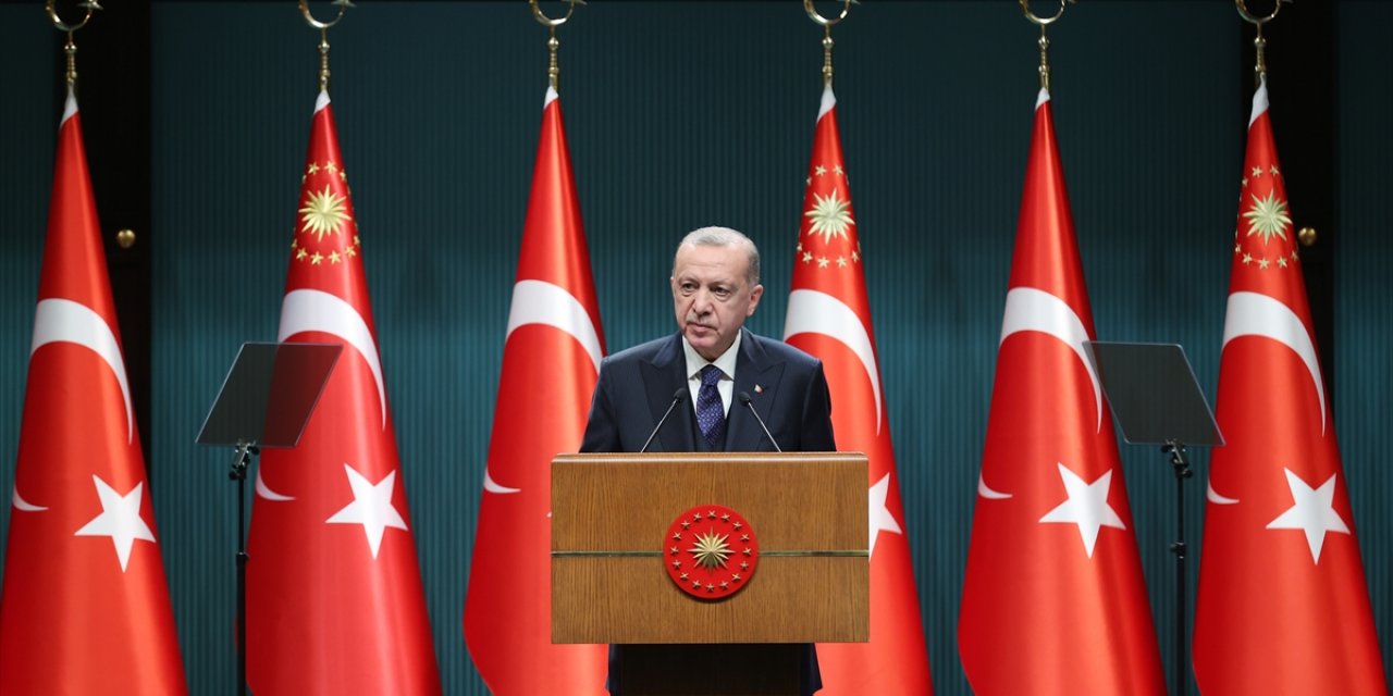 Cumhurbaşkanı Erdoğan'dan ekonomi ve asgari ücretle ilgili flaş açıklamalar
