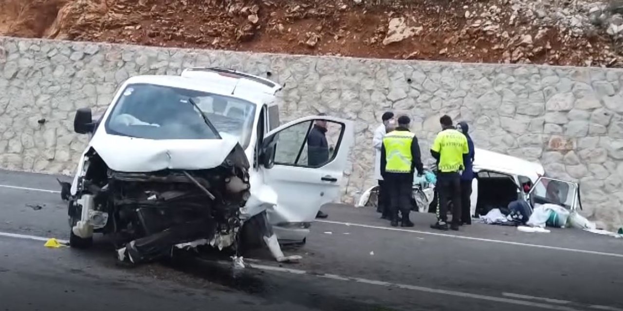 Konya yolunda feci kaza: 1 ölü, 2 yaralı