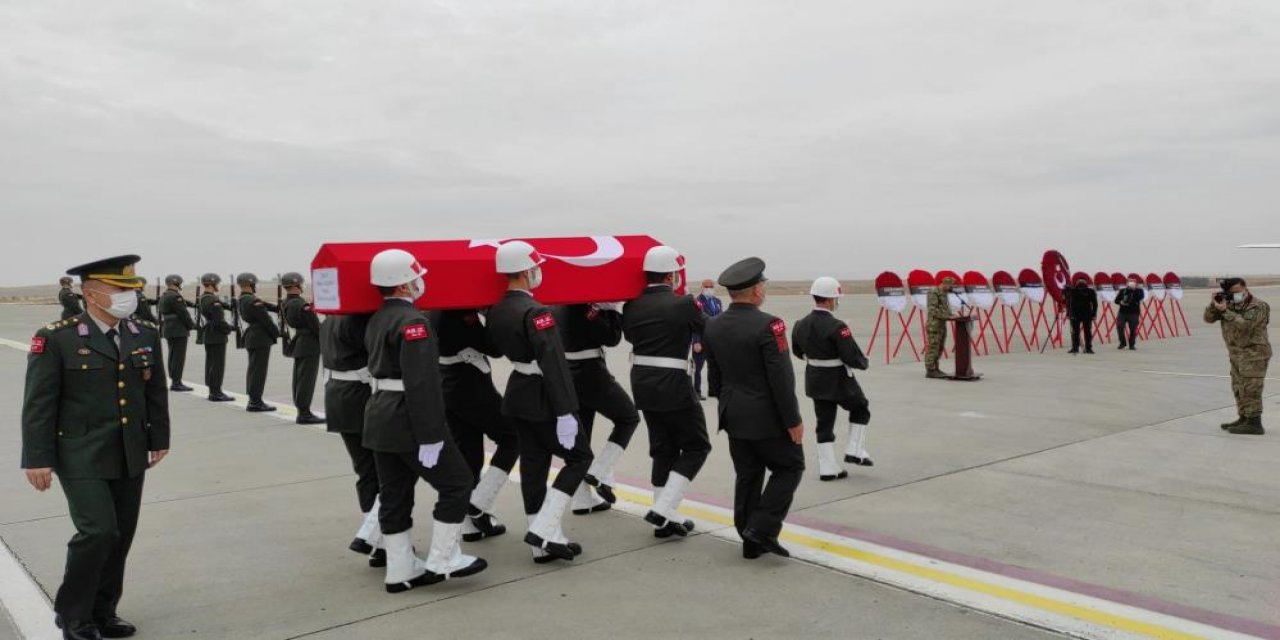 Şehit Binbaşı Mete Yıldırım'ın naaşı memleketine uğurlandı