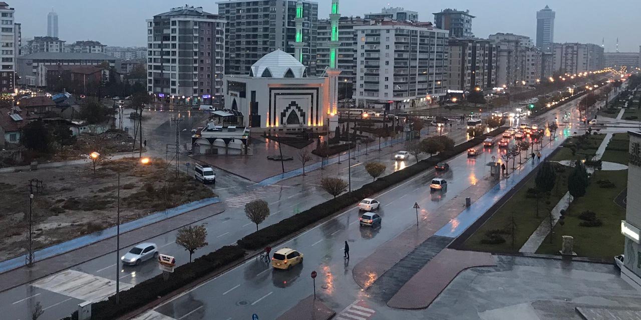 Yağmurun etkili olduğu Konya'da bazı ilçelere kar müjdesi