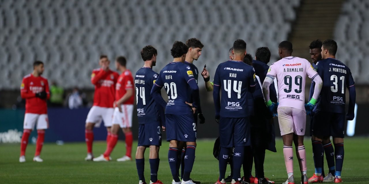 Koronavirüs mağduru Belenenses, Benfica'ya 48 dakika dayanabildi