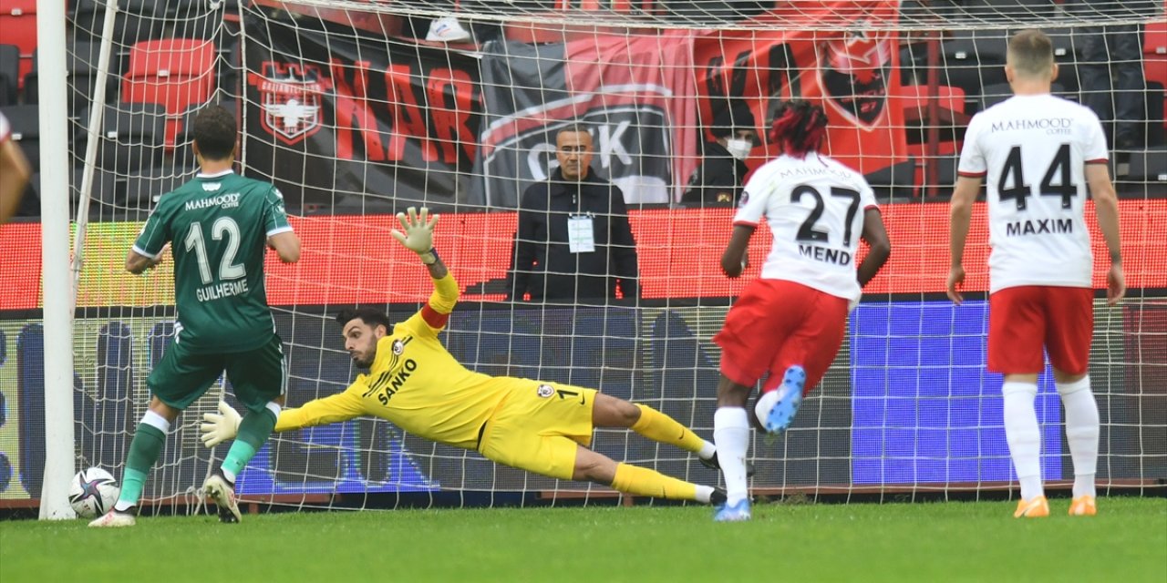Konyaspor'un galibiyet serisi Gaziantep'teki 5 gollü maçta son buldu