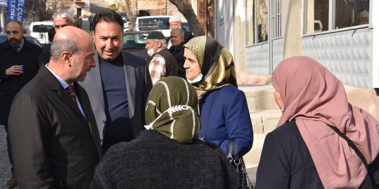 Başkan Pekyatırmacı Konya'nın gözde mahallesinde vatandaşla buluştu