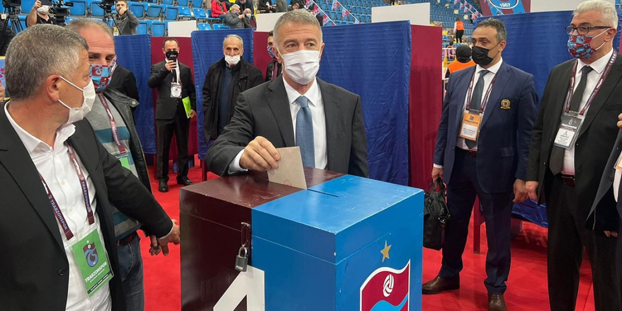 Trabzonspor, seçimli olağan genel kurulunda oy verme işlemi başladı