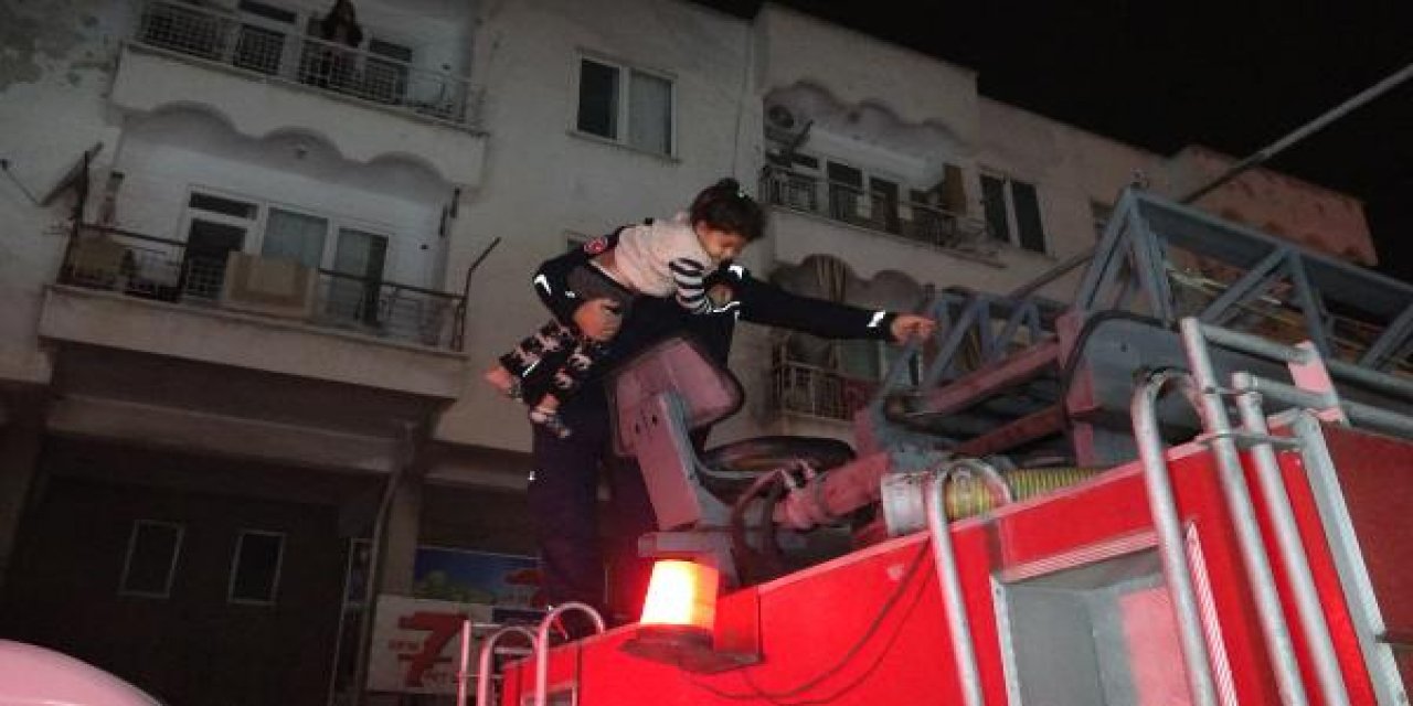 2 katlı binada yangın çıktı, dumandan etkilenen 6 çocuğu itfaiye kurtardı