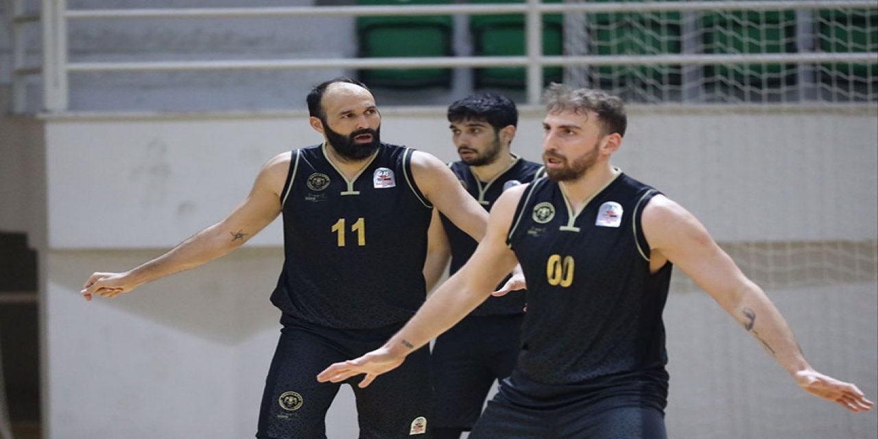 Konyaspor basketbol son çeyrekte yıkıldı