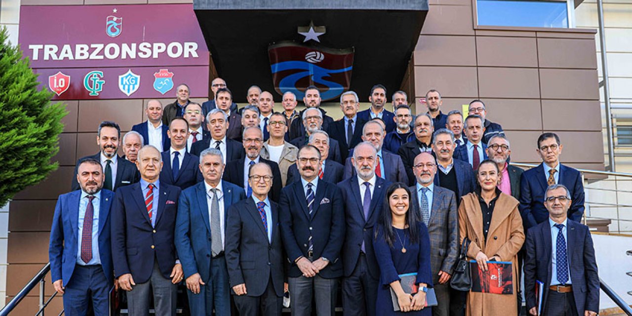 Trabzonspor'un yeni yönetimi mazbatasını aldı