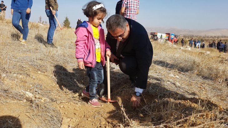 Ağaçlandırma seferberliğine Ilgın Belediyesi de destek oldu