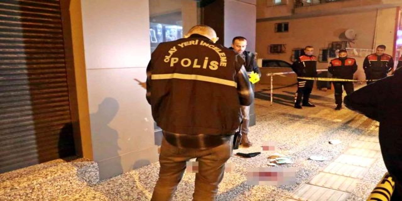 Uzman er, polis memuru kadın arkadaşını sokakta bıçakladı