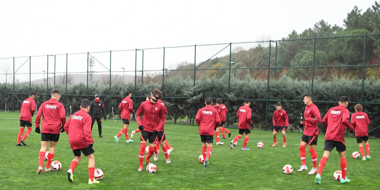 U16 Milli Takımı’nda İngiltere maçının hazırlıkları başladı