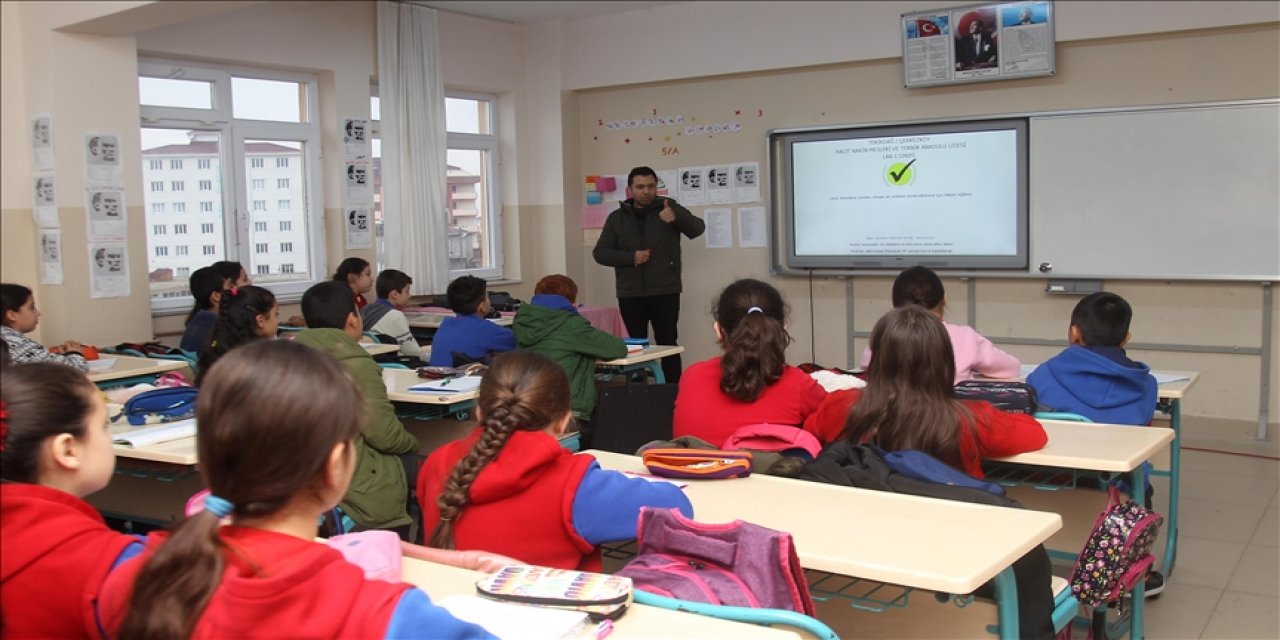 10 soruda Öğretmenlik Meslek Kanunu! Neler getirecek?